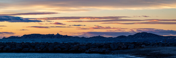 Bord de mer au coucher du soleil