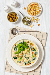 gnocchi zuppa toscana, italian creamy chicken soup