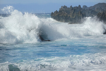 Fototapeta premium Waves of the Atlantic Ocean along the west coast of Spanish island Lanzarote