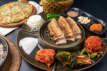 seafood pancake, chive pancake, seafood pancake, tray noodles, side dishes, braised pork