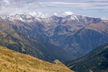 Fototapeta na wymiar Pyrenees Range View in Andorra