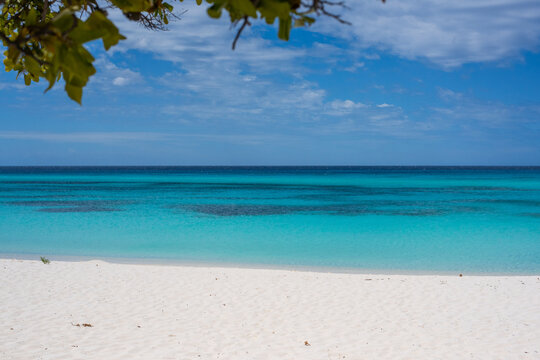 bahia de las aguilas blue beach 
