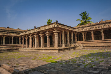 Fototapeta premium Shri Airavatesvara Temple is a Hindu temple located in Dharasuram, Kumbakonam, Tamil Nadu. It was built by Chola emperor Rajaraja-2. The temple dedicated to Shiva. It is a UNESCO World Heritage Site.