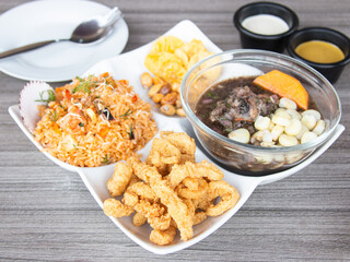 trio chicharrón