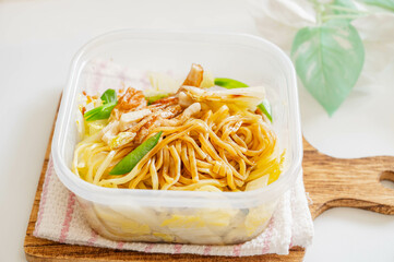 レンジアップで簡単ソース焼きそば