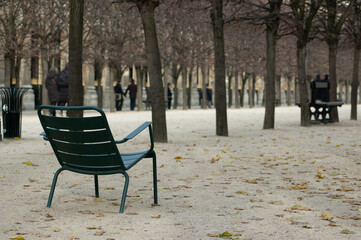 jardin du palais royal à Paris - 721476610