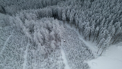 Winterlandschaft im Sauerland mit Schnee Luftbild - 721501494