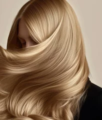 Cercles muraux Salon de beauté Woman with healthy shiny long hair 