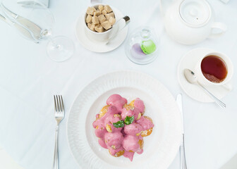 Profiteroles with cream