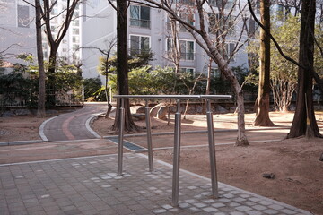 horizontal bar in the park
