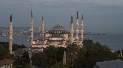 lue Mosque in Istanbul in the evening.