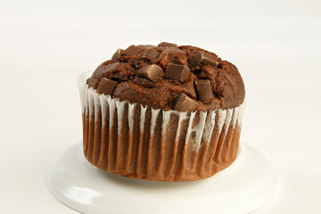 chocolate chip muffin