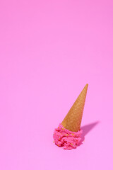 ピンク背景とピンク色のアイスクリーム 【Ice Cream】
