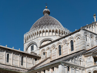Fototapeta na wymiar Teilaufnahme Kirche Santa Maria Assunta in Pisa, Italien