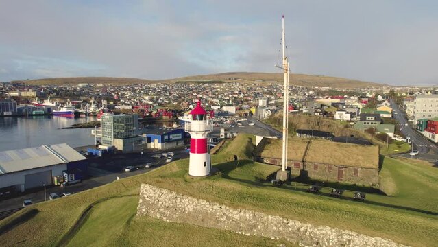 Drohnenflug &uuml;ber Torshavn auf den Faroer Islands
