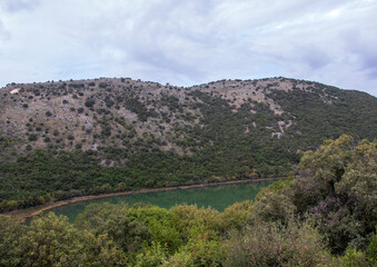Fototapeta na wymiar green lake in the mountains in Albania, Butrint National Park