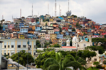 Reise durch Südamerika. Guayaquil, Künstlerviertel Las Peñas & der „Cerro de Santa Ana“....