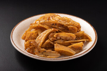 やげん軟骨の黒胡椒焼き