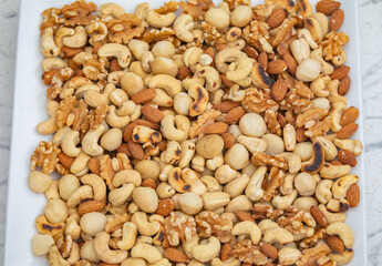 mix of walnuts, cashews, walnuts, Brazil nuts, pecans and almonds