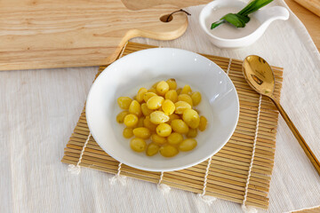 Ginkgo Nuts with Fresh Milk