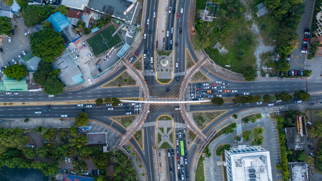 Avenida M&aacute;ximo G&oacute;mez esquina 27 de febrero, Santo Domingo, Rep&uacute;blica Dominicana. 