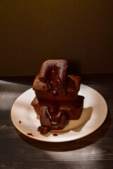 Chocolate block cake is a traditional cake made from flour, vanilla, eggs, sweetened condensed milk, baking soda, margarine and sugar.