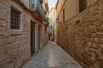 Kleine Gasse Straße in Girona in Katalonien im Nordosten Spanien