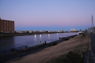 夕方の隅田川　Sumida River in the evening