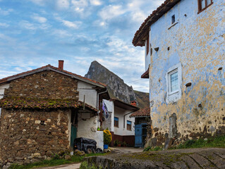 Fototapeta na wymiar Ligüeria village, Piloña municipality, Asturias, Spain