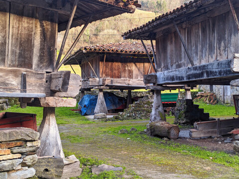 Espinareu or Espinaredo village, Asturias, Spain