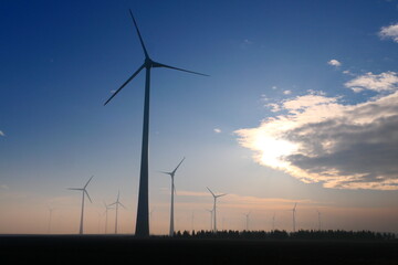 Tagesanbruch über den Windpark Parndorf