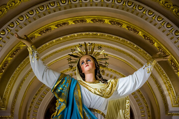 Statue of Our Lady of the Assumption in Rabat Cathedral on the island of Gozo (Malta) - obrazy, fototapety, plakaty