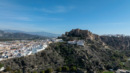 Fototapeta na wymiar vista aérea del castillo de Salobreña en la provincia de Granada, Andalucía 