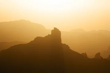 Papier Peint photo les îles Canaries Silhouette of the Roque Nublo mountain at sunset, Gran Canary, Spain