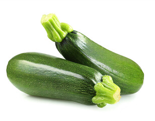 grüne Zucchini isoliert auf weißen Hintergrund, Freisteller