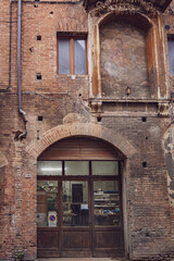 Fototapeta na wymiar Wall art in Siena, Italy