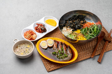 Gimbap, snack, soy sauce shrimp, bibimbap, spicy stir-fried pork bibimbap, Korean food, vegetables, vegetables, vegan, side dishes
