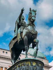 Obraz premium Prince Mihailo monument at Square of the Republic in front of National Museum. Belgrade, Serbia. High quality photo