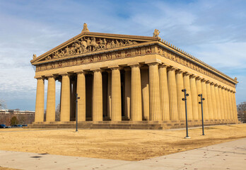 Fototapeta premium Sunset view of Parthenon Replica at Centennial Park in Nashville, Tennessee