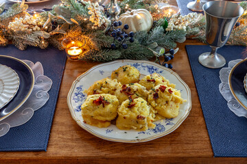 Mashed potatoes with bacon, chaddar, cheese, sour cream and chives