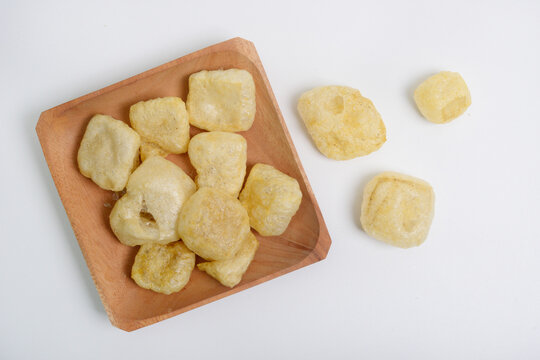 Leather crackers, some regions call them rambak or jangek, are crackers made from cow skin or buffalo skin which are processed with spices and flavor enhancers.