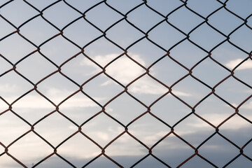 link fence with wire