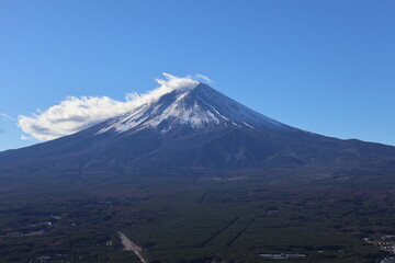 December 1, 2023: Viewing Mount Fuji at Lake Kawaguchi, Japan