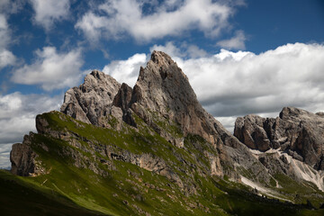 Fototapeta na wymiar Majestic mountain scenery - Seceda, Dolomites, Italy.