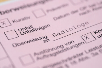 medical document in German REFERRAL FORM TO RADIOLOGIST, Advanced Medical Technology, use of...