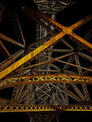 stalowe konstrukcja mostu  - obrazy, fototapety, plakaty