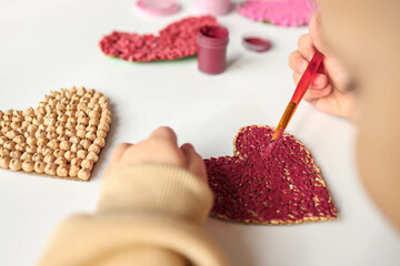 Children's creativity for Valentine's Day and Mother's Day © shine.graphics