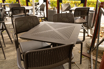 Street Restaurant Table, Empty Cafe Tables, Bar Terrace, Outdoor Restaurants, Outside Trattoria
