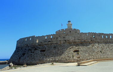 Grèce, tourisme sur l'île de Rhodes,  le port 