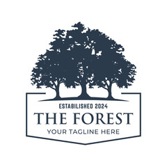 Obraz premium Tree logo design. Pine forest logo vector illustration